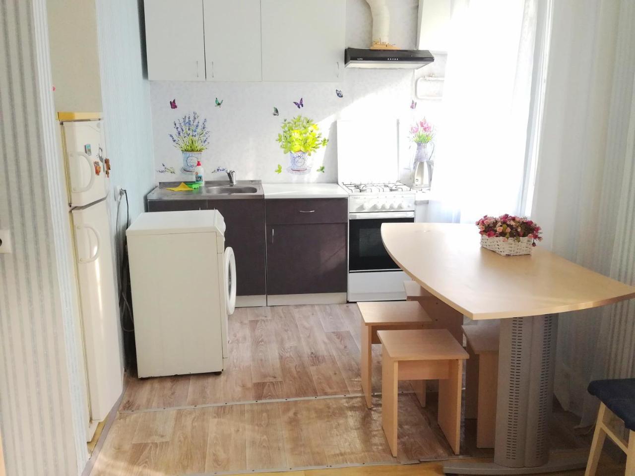 Standard Apartment On Umanskaya Kiev Extérieur photo