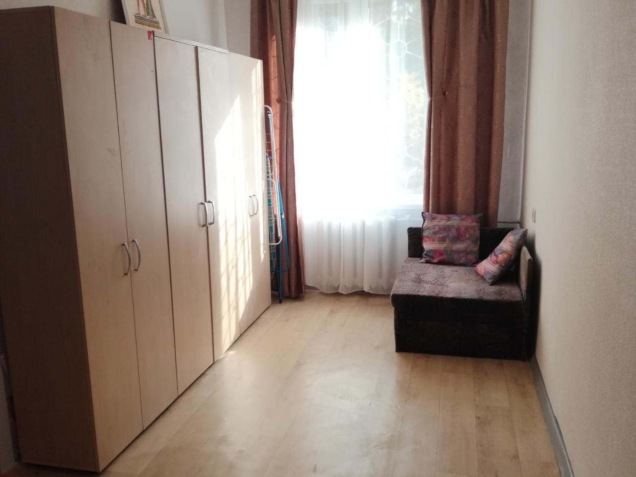 Standard Apartment On Umanskaya Kiev Extérieur photo